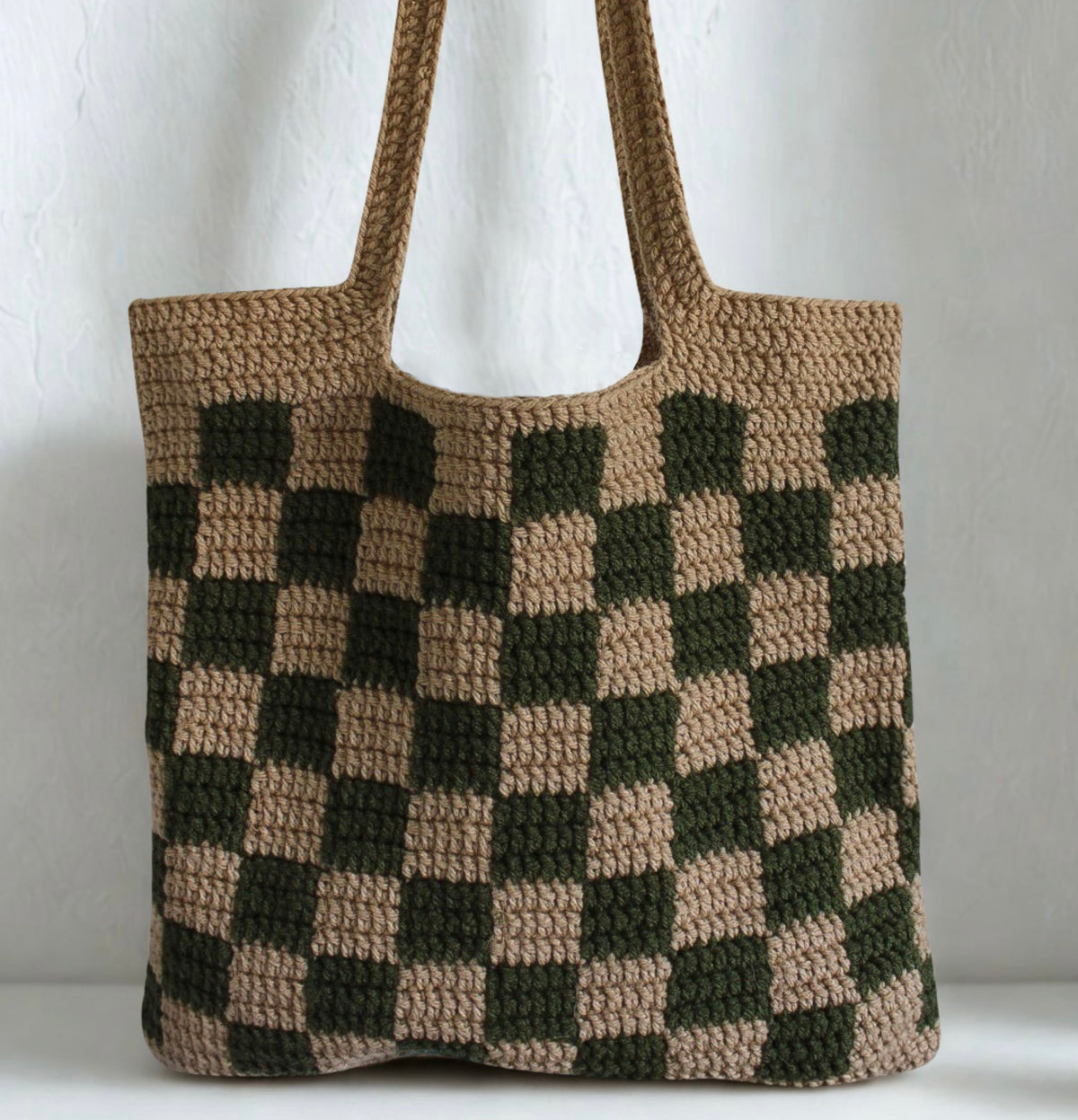 Checkered tote bag